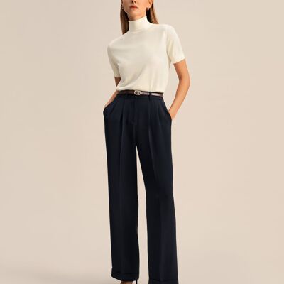 Timeless pleated wide-leg trousers made from dense silk