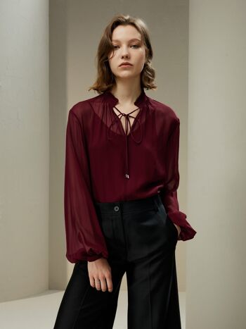 Blouse en georgette à col noué 1