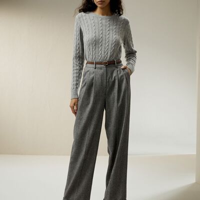 Classic cable knit sweater with ribbed edges