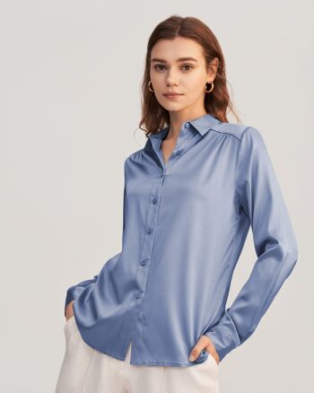 Blouse en soie à manches longues avec col 44