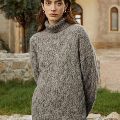 Cashmere cable knit turtleneck sweater