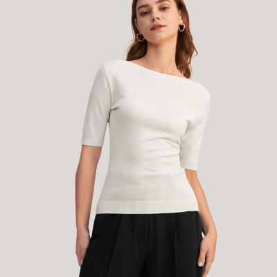 Versatile silk knit t-shirt with a boat neck