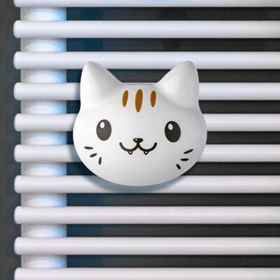 Cat lover hanger for radiators and towel warmers
