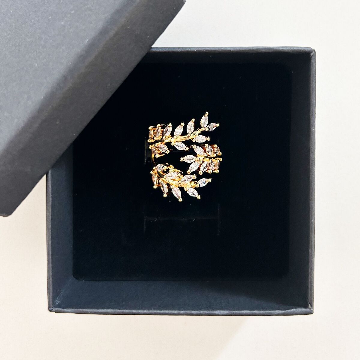 ANELLO PETALI IN ZIRCONIA CUBICA