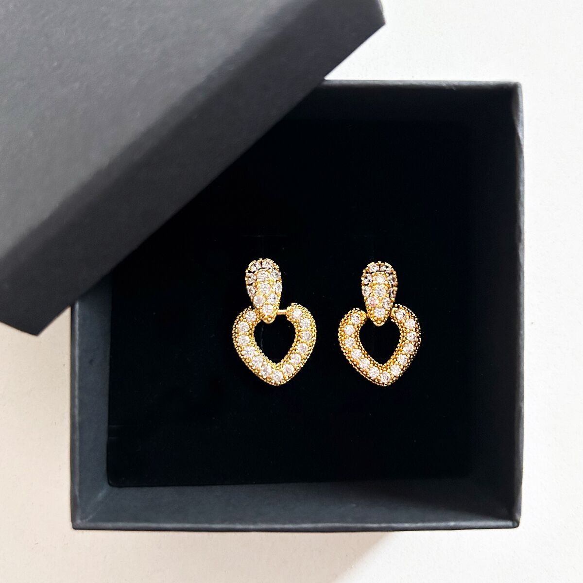 COPPIA DI ORECCHINI PENDENTI A CUORE placcati Oro 18k