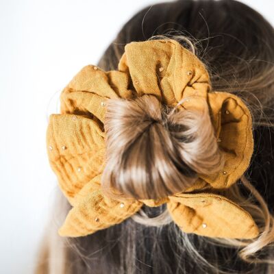 Scrunchie aus Baumwollgaze in Senf/Gold mit Glitzer