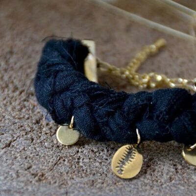 Bohemian braided fabric bracelet & shell pendant - black CAURI