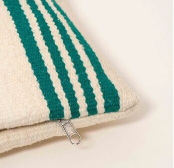 Coussin berbère en laine rayé vert et blanc 60x40 cm 3