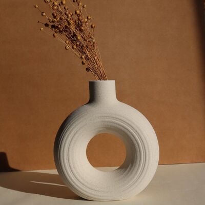Jarrón de cerámica con textura circular
