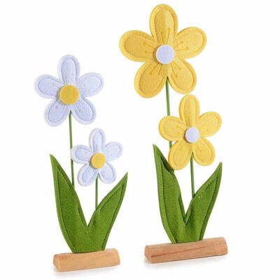 Flores de tela sobre base de madera para colocar en un juego de dos piezas.