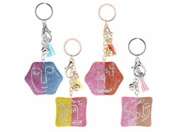 Porte-clés / charm coloré avec strass et pendentifs 14zero3