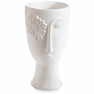 Opaque porcelain vases with engraved and relief decorations