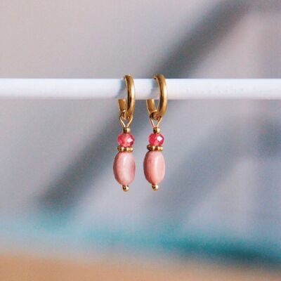 Stainless steel hoop earrings with natural stones - pink/cherry