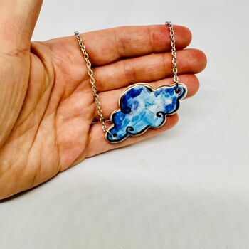 Collier pendentif forme Nuage bleu et doré, poterie faite main 3