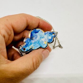 Collier pendentif forme Nuage bleu et doré, poterie faite main 4