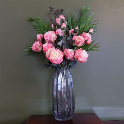 Vaso geometrico in vetro Leaf da 85 cm, fiori artificiali di peonia rosa e bacche