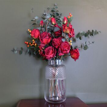 Vase en diamant en verre avec rose rouge et eucalyptus Leaf 60 cm 1