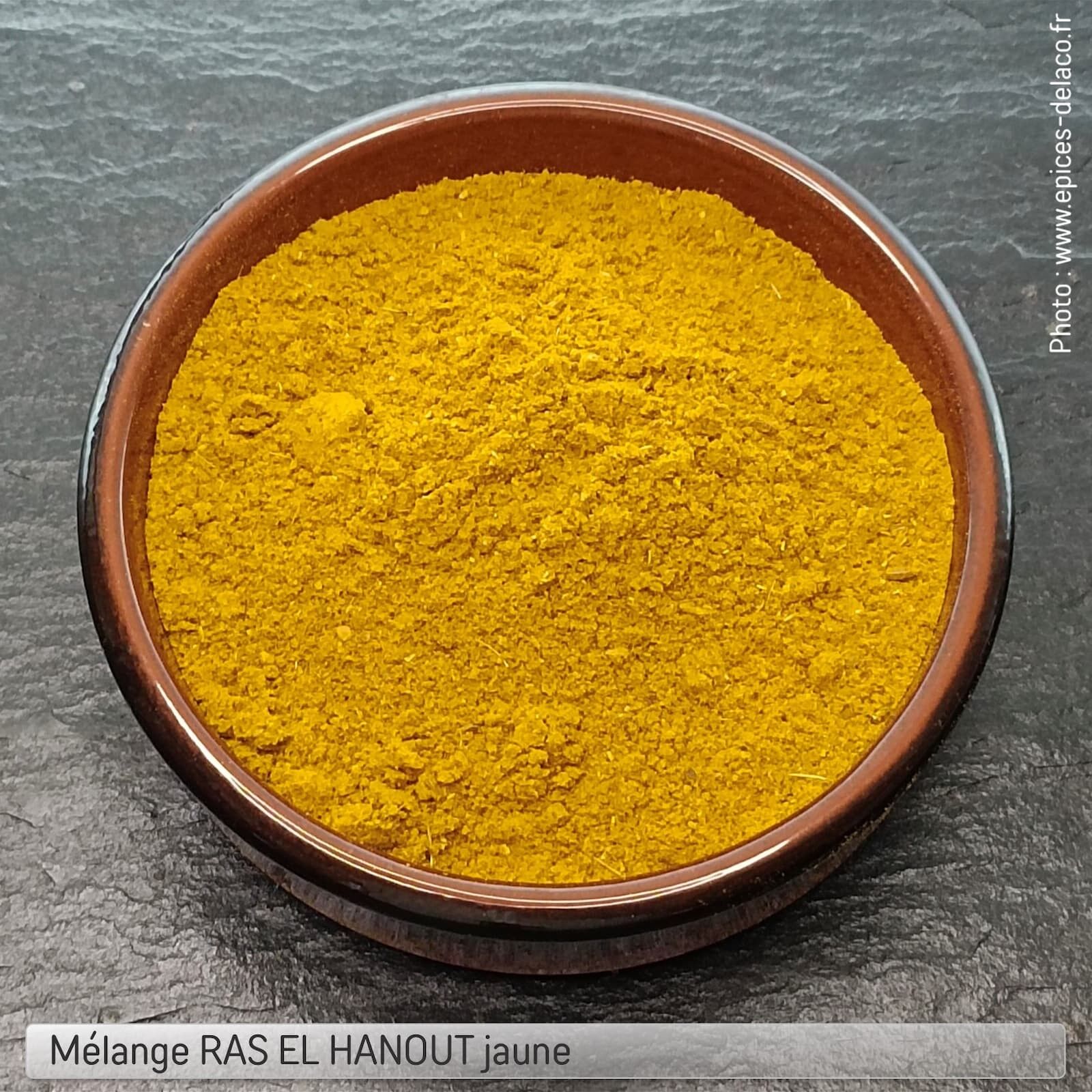 Ras El Hanout giallo: una miscela di spezie, erbe e aromi