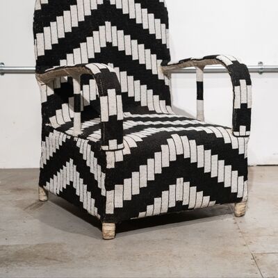 Yoruba Royal Beaded Chair Geometric Black and White