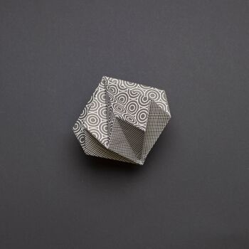 Papier origami noir et blanc pour loisirs créatifs - papier scrapbooking noir recto verso motif cercles et filets, 25 feuilles, papier recyclé 15x15 cm 7