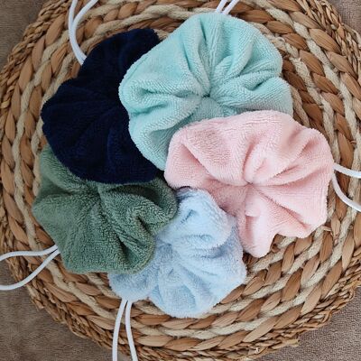 Assortment of Washable Reusable Shower Flower