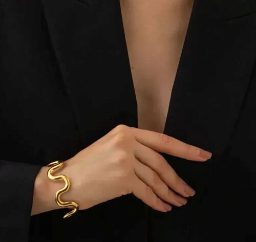 18K Gold Plated Bangle bracelet vintage modern