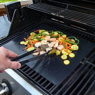 GRILL MAT: Non-stick and Reusable Cooking Sheet for Barbecue and Oven