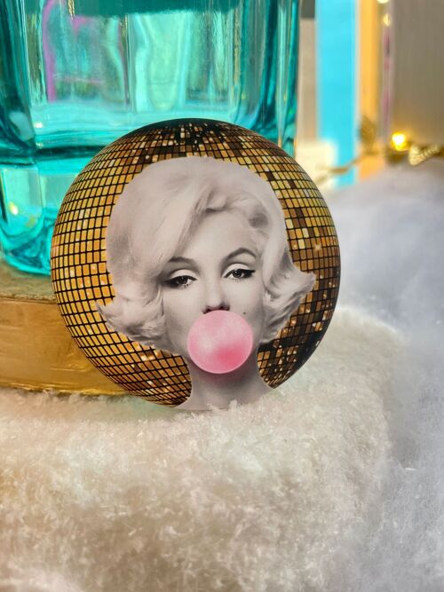 Badge épingle 56mm Disco Marylin doré