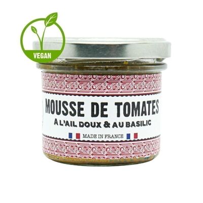 Mousse de tomate con ajo dulce y albahaca