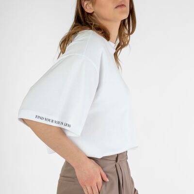 T-shirt oversize realizzata in cotone biologico