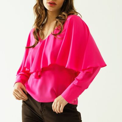 Top fucsia con volante, cuello de pico, puños abotonados y detalle de lazo en la espalda