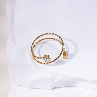 Anillo fino de oro con doble strass