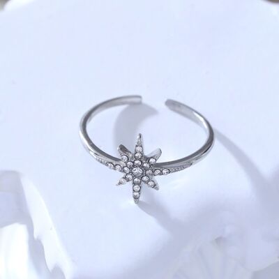 Silver star and rhinestone ring