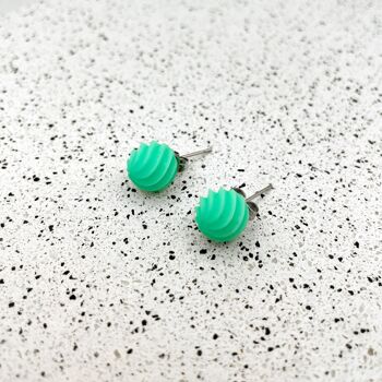 Mini boucles d'oreilles torsadées 8