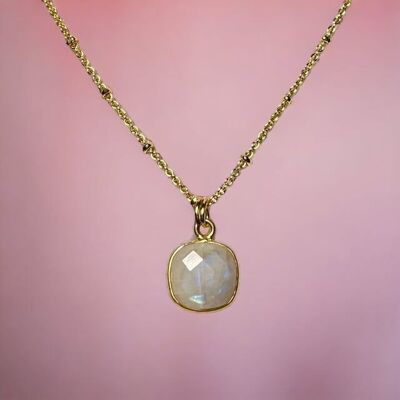 "LUCIA" pendant, fine gold moonstone