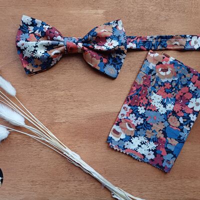 Men's bow tie with its matching pocket
