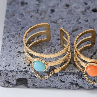Gold line ring with blue stone and chain