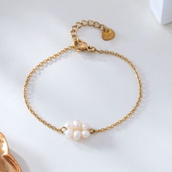 Bracelet chaîne dorée avec perles en cercle 1