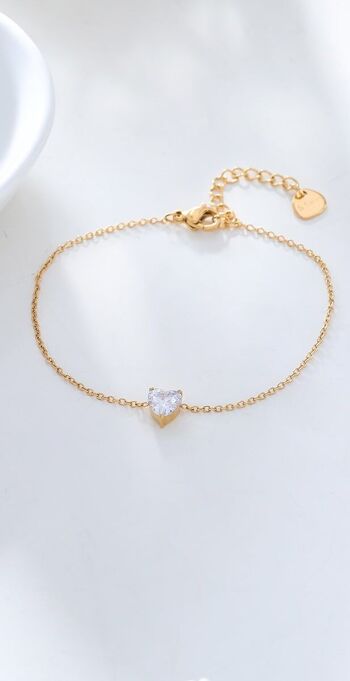 Bracelet chaîne dorée strass en cœur 1