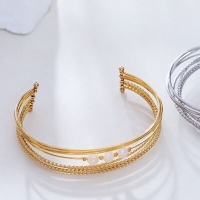 Bracelet doré multi lignes avec perles
