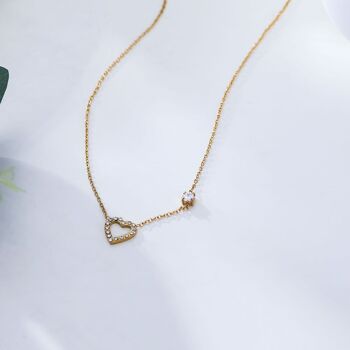 Collier chaîne dorée avec cœur et strass 1