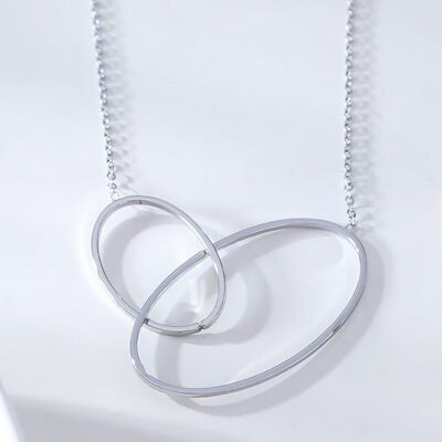 Double oval intertwined silver chain necklace