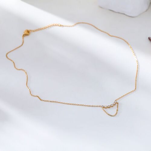 Collier chaîne dorée avec strass et chaîne