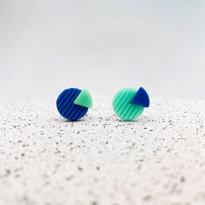 Mismatched Circle Stud Earrings