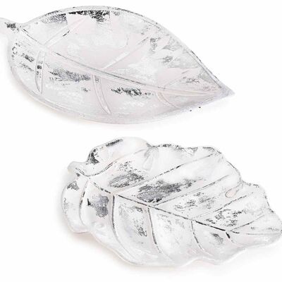 Wooden leaf trays with silver details
