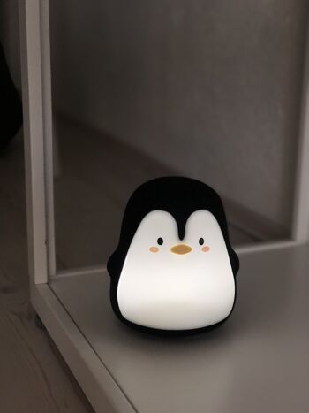 Mini lampe LED silicone - Pelle le pingouin 8