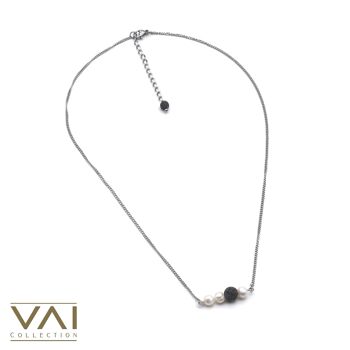 Collier « Unwind », bijoux diffuseur de pierres précieuses, faits à la main avec de la lave naturelle et des perles d'eau douce. 3