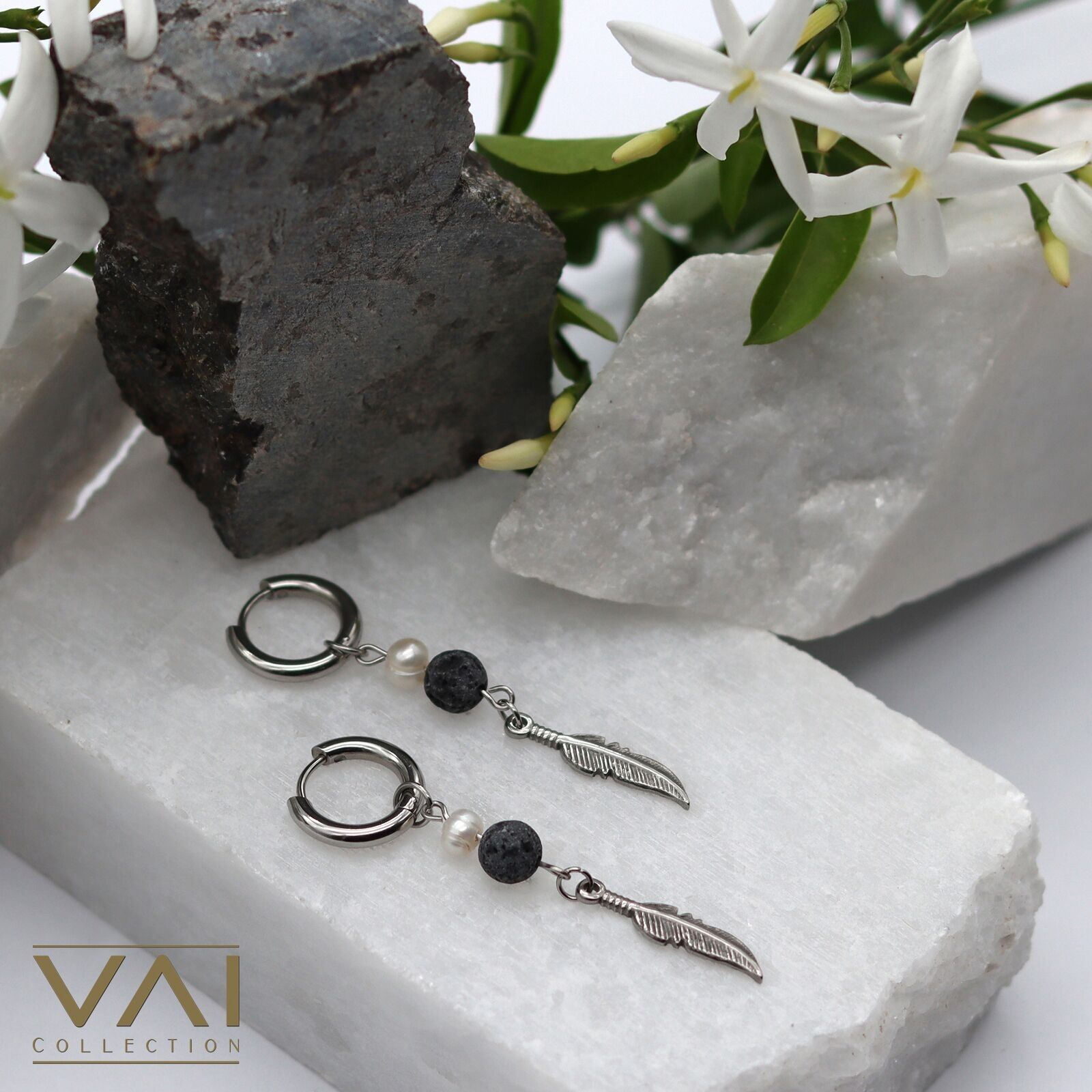 Huggies "Guerriero selvaggio", gioielli con diffusore di pietre preziose, realizzati a mano con lava naturale e perle d'acqua dolce.