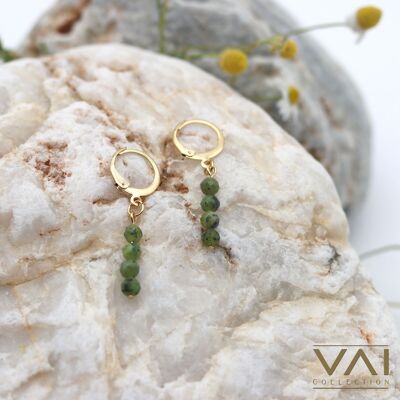 Créoles « Forêt suspendue », bijoux en pierres précieuses, faits à la main avec du jade naturel.