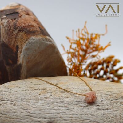 Collana “Calendola”, gioielli in pietre preziose, realizzati a mano con pietra solare grezza naturale.